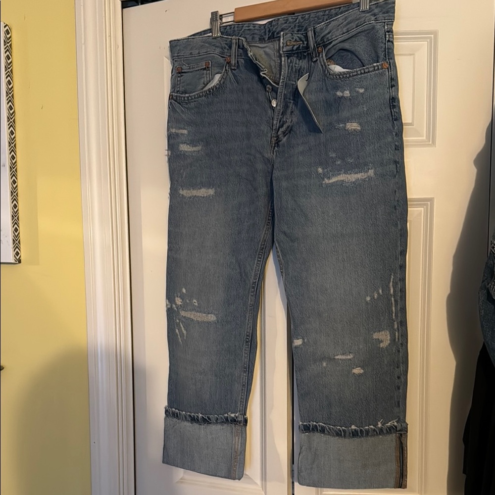 zara cuffed Blue Distressed Jeans size 40 USA size 8